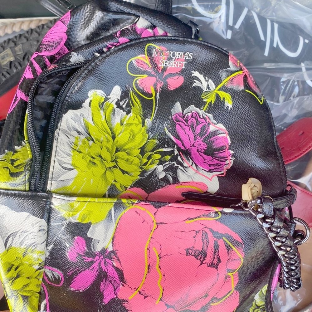 victoria's secret bombshell wildflower backpack purse